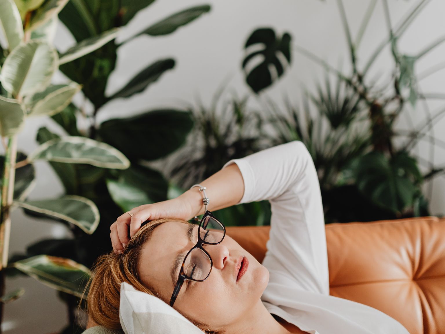 Chronic stress causing extreme fatigue through the mind-body connection with holistic treatment options in Dubai.